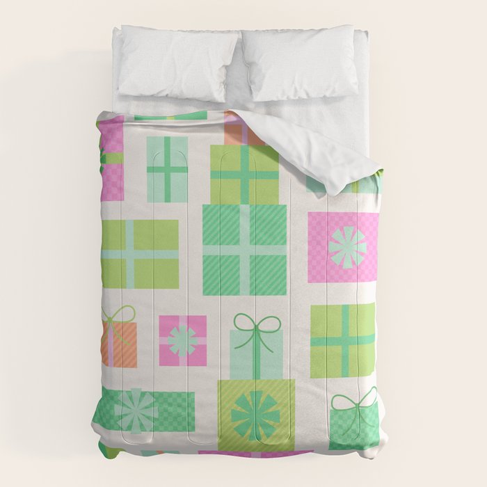 Retro Christmas Presents - Pink & Green Comforter Gallery Image 6