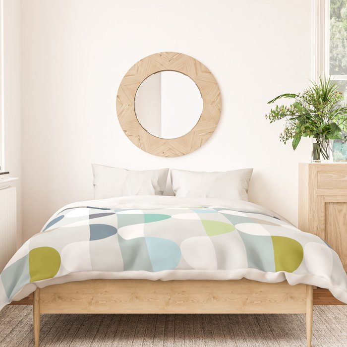 City life facade soft grey Duvet Cover Gallery Image 3