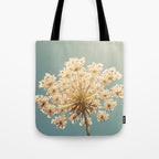 Queen Anne's Lace Tote Bag Gallery Image 1