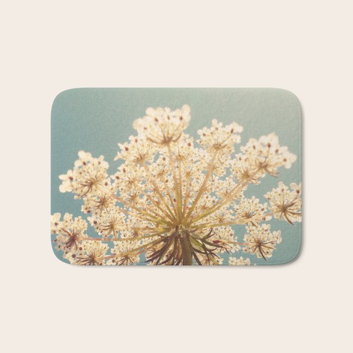 Queen Anne's Lace Bath Mat Gallery Image 1
