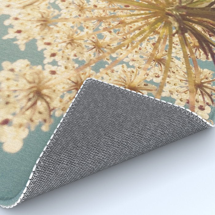 Queen Anne's Lace Rug Gallery Image 4
