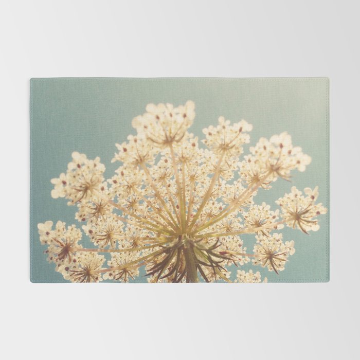Queen Anne's Lace Rug Gallery Image 2