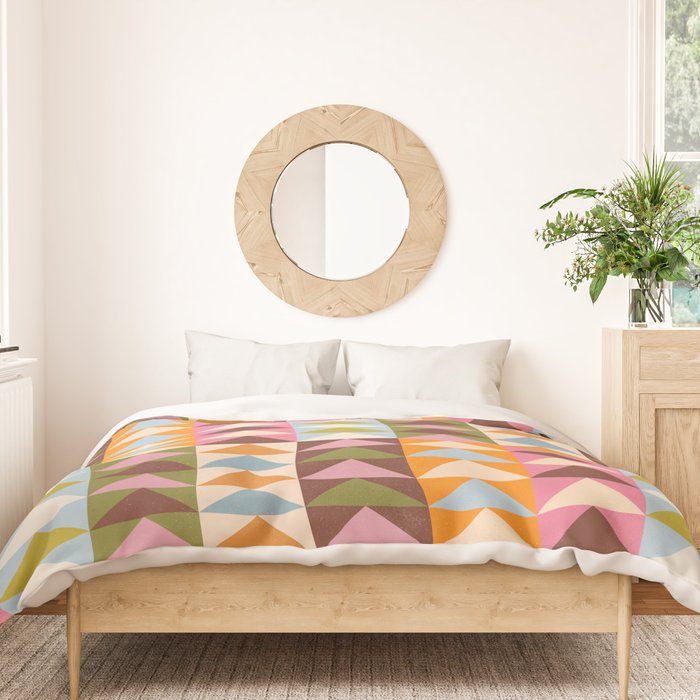 Quilt Triangle Shapes - Multi-color Duvet Cover Gallery Image 3