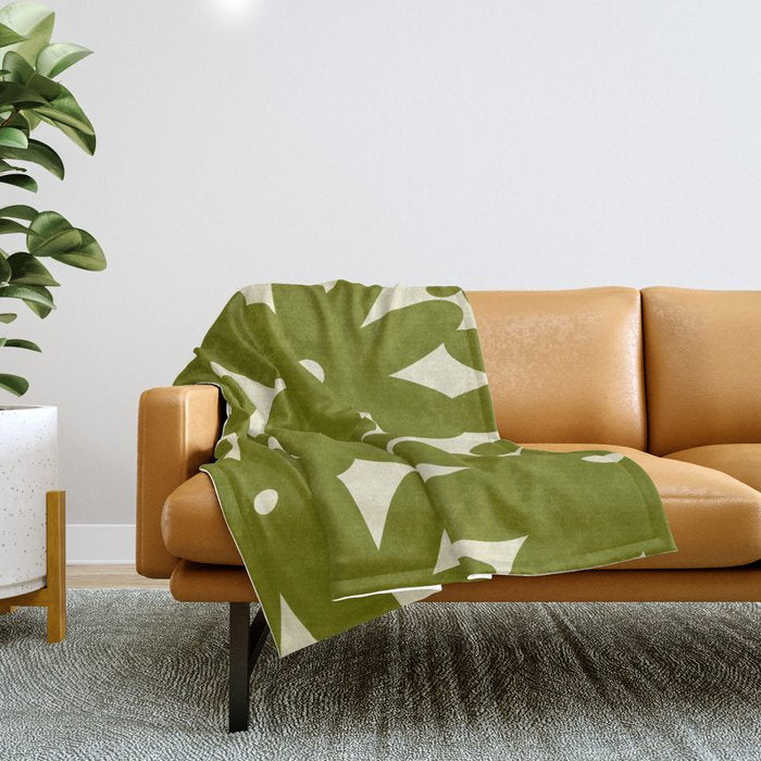 Retro 70s Bold Flowers Pattern Green Throw Blanket Gallery Image 1