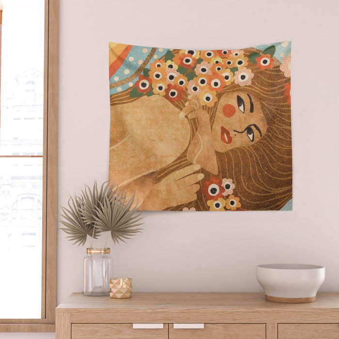 Klimt Lady Wall Tapestry Gallery Image 2