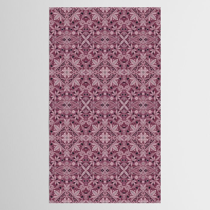 Chic Nature Charm Tablecloth Gallery Image 2