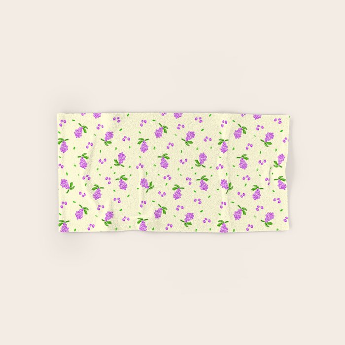 Lilac Blooms Bath Towel Gallery Image 1