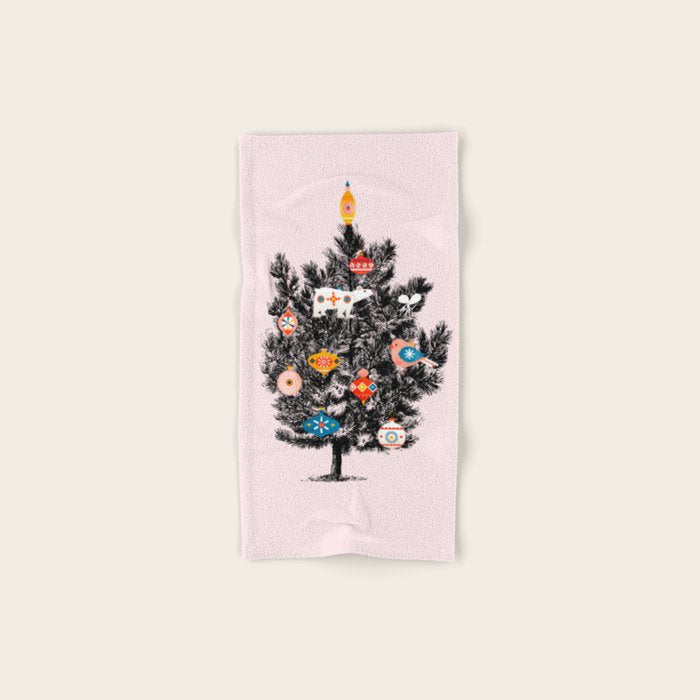 Retro Christmas tree no3 Bath Towel Gallery Image 1