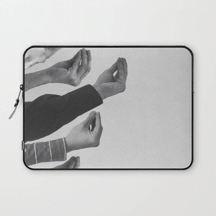 What / che vuoi Laptop Sleeve Gallery Image 1