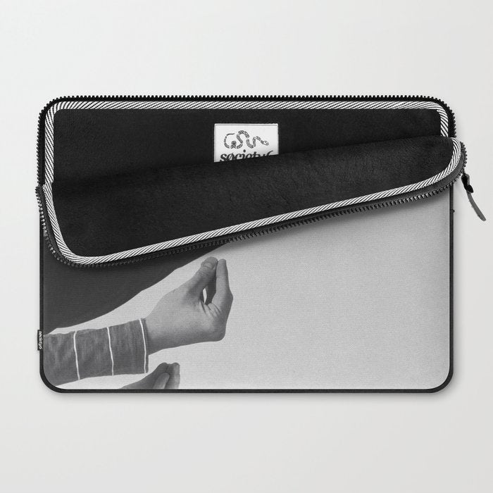 What / che vuoi Laptop Sleeve Gallery Image 2