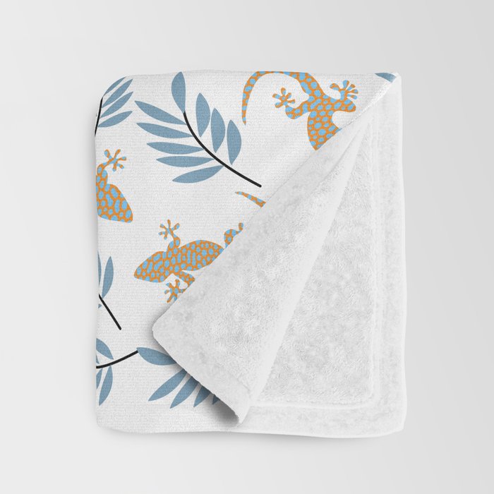 Gecko Meeting Throw Blanket Gallery Image 3