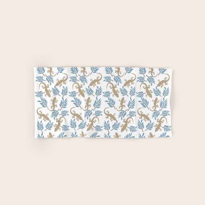Gecko Meeting Bath Towel Gallery Image 1