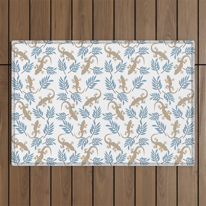 Gecko Meeting Outdoor Rug Gallery Image 1