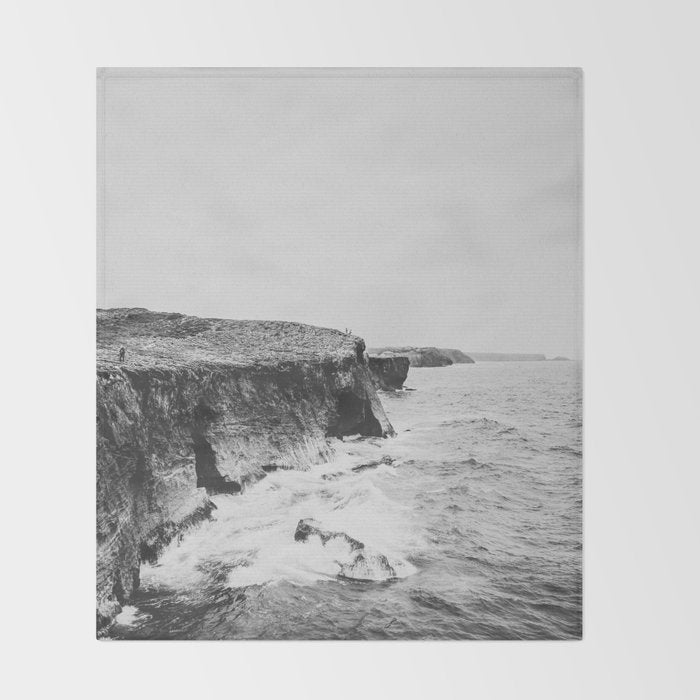 SUMMER COAST / Portugal Throw Blanket Gallery Image 2