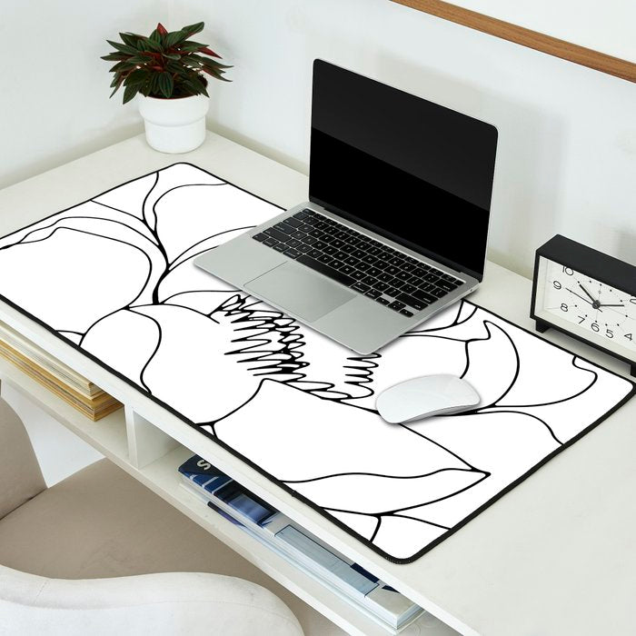 Minimal, Line Art, Floral Prints, Drawing Desk Mat Gallery Image 2
