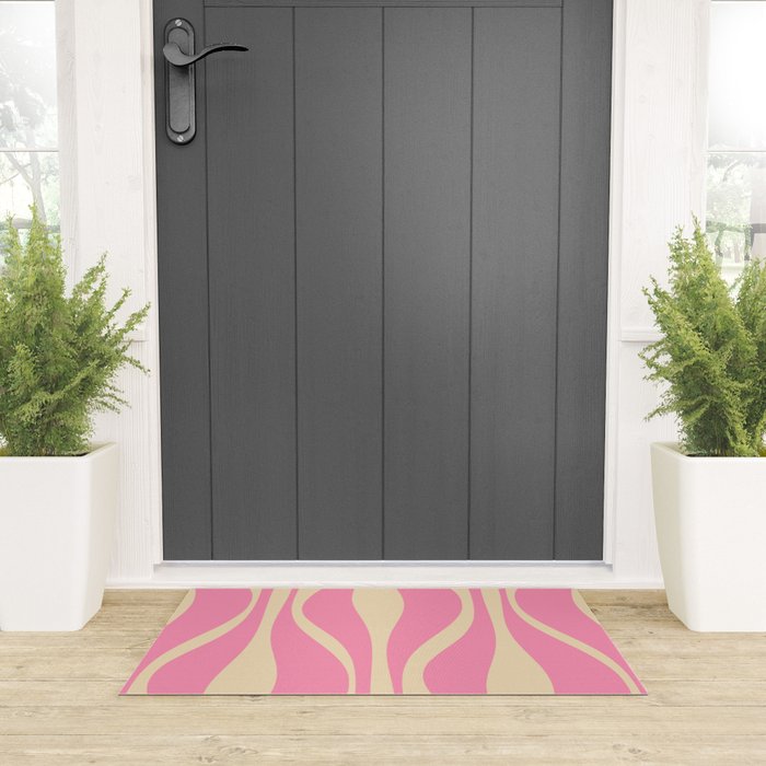 Mid Century Modern Lounge Retro Ogee Pattern in Pink and Cream Welcome Mat Gallery Image 3
