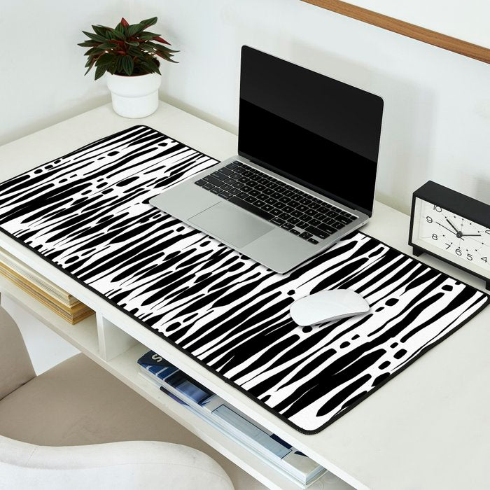 Twisted Ribbons - Black Desk Mat Gallery Image 2