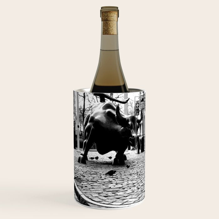 Fearless Girl and the Charging Bull Wine Chiller Gallery Image 2