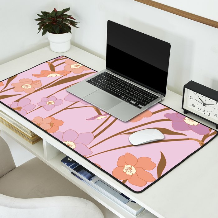 Purple Daffodil Pattern Desk Mat Gallery Image 2