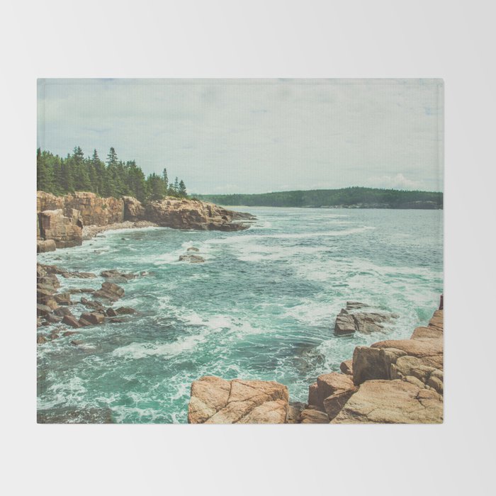 Summer Vacation Throw Blanket Gallery Image 2