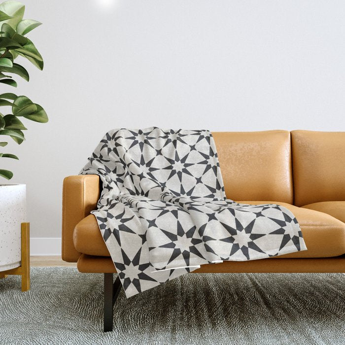 TAZA ENZO Throw Blanket Gallery Image 1