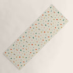 Retro abstract christmas decoration pattern Yoga Mat Gallery Image 1