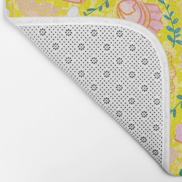 Coastal Oysters on the Beach in Lemon Yellow & Peach Bath Mat Gallery Image 2