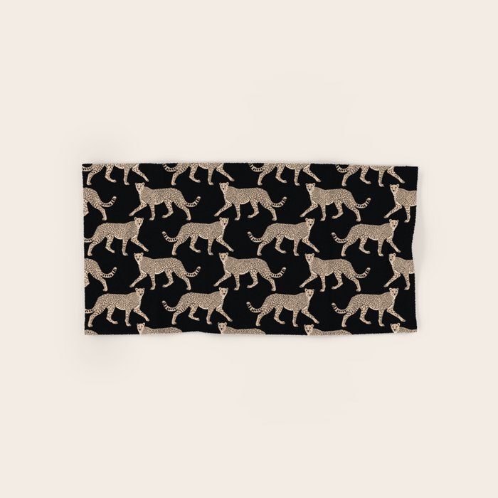 Walking Cheetahs 9 Bath Towel Gallery Image 1