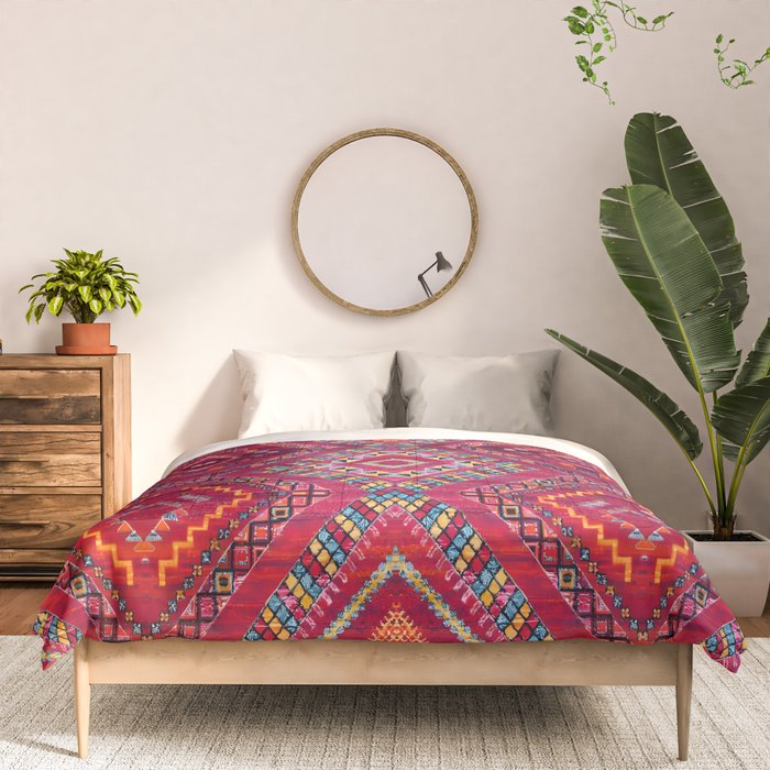 Rose Oasis: Vintage Bohemian Geometric Heritage Comforter Gallery Image 3