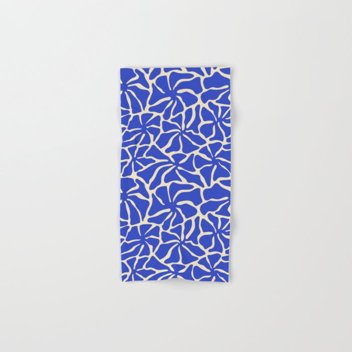 Abstract blue flower pattern Bath Towel Gallery Image 1