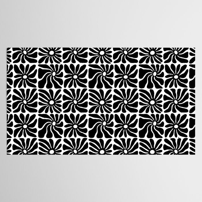 Black and white retro flower art pattern Tablecloth Gallery Image 2