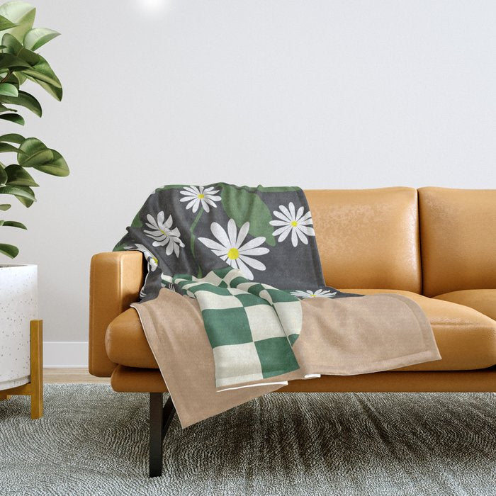 Daisy Daydreams 1 Throw Blanket Gallery Image 1