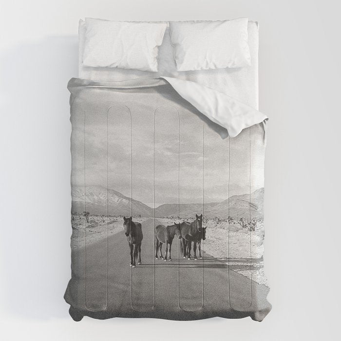 Spring Mountain Wild Horses Comforter Gallery Image 1
