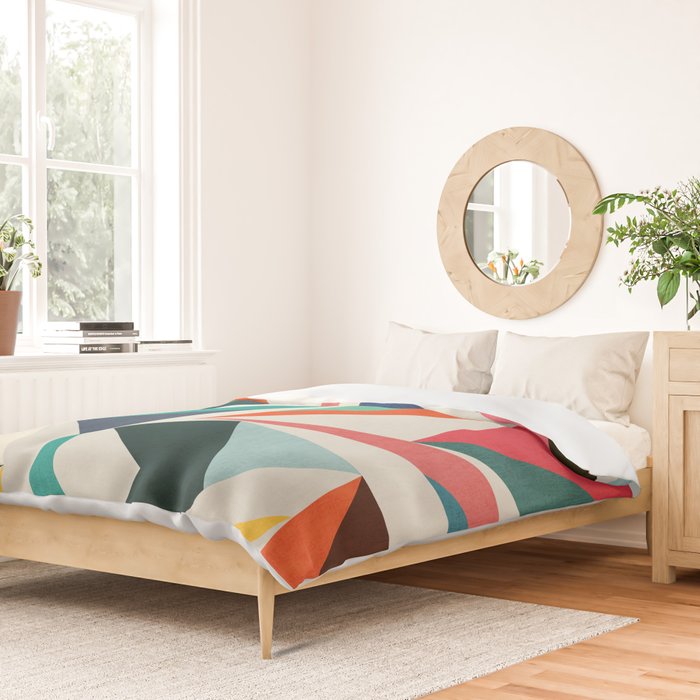 Collection of pointy summit Duvet Cover Gallery Image 2
