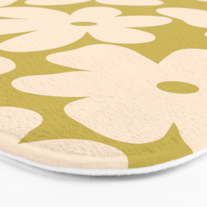 Yellow and Cream - 70's Daisy Bath Mat Gallery Image 3
