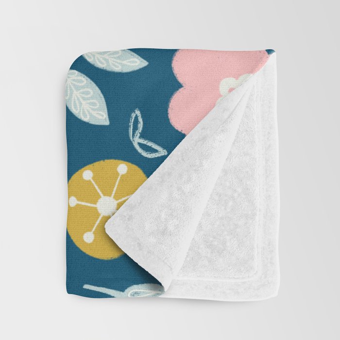 Cute Vintage Flower Pattern Scandinavian Folk Art Throw Blanket Gallery Image 3