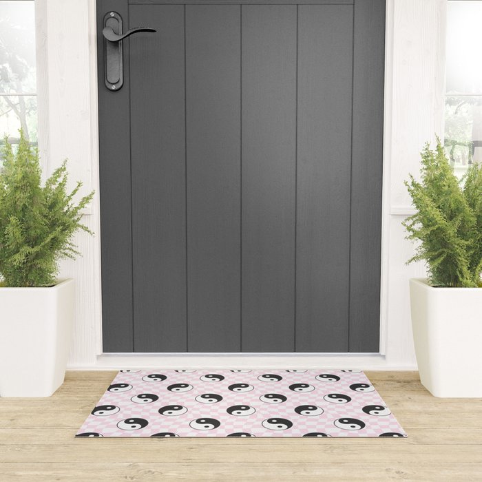 Yin yang checkered pattern Welcome Mat Gallery Image 3