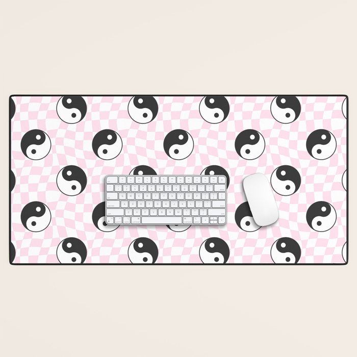 Yin yang checkered pattern Desk Mat Gallery Image 1