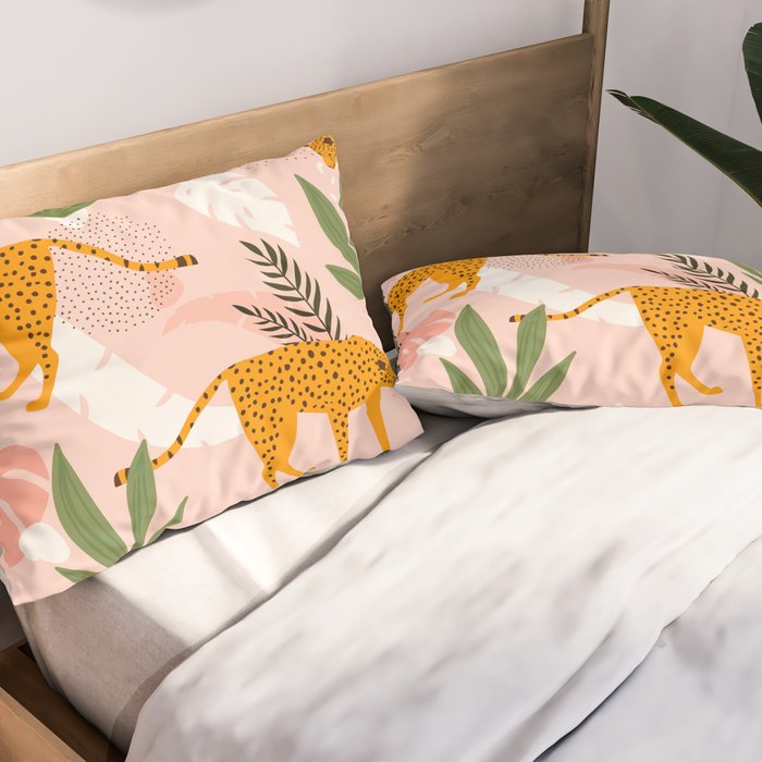 Cheetah chase Pillow Sham Gallery Image 2
