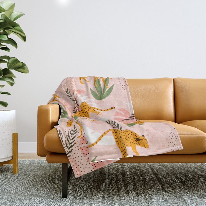 Cheetah chase Throw Blanket Gallery Image 1