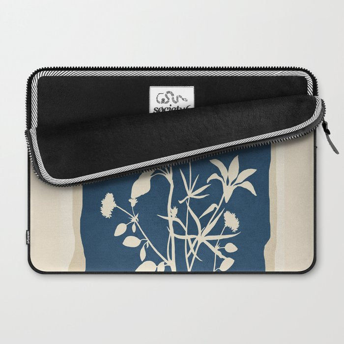 Leaf Design 21 Laptop Sleeve Gallery Image 2