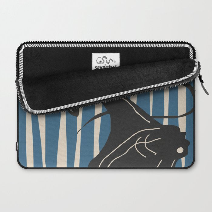 Stingrays 6 Laptop Sleeve Gallery Image 2