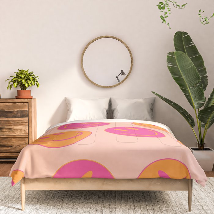 Retro Groovy Smiley Face Poster - Pink and Orange 90s Vibes Comforter Gallery Image 3