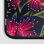 New Zealand Rata floral print (Night) Laptop Sleeve Gallery Image 3