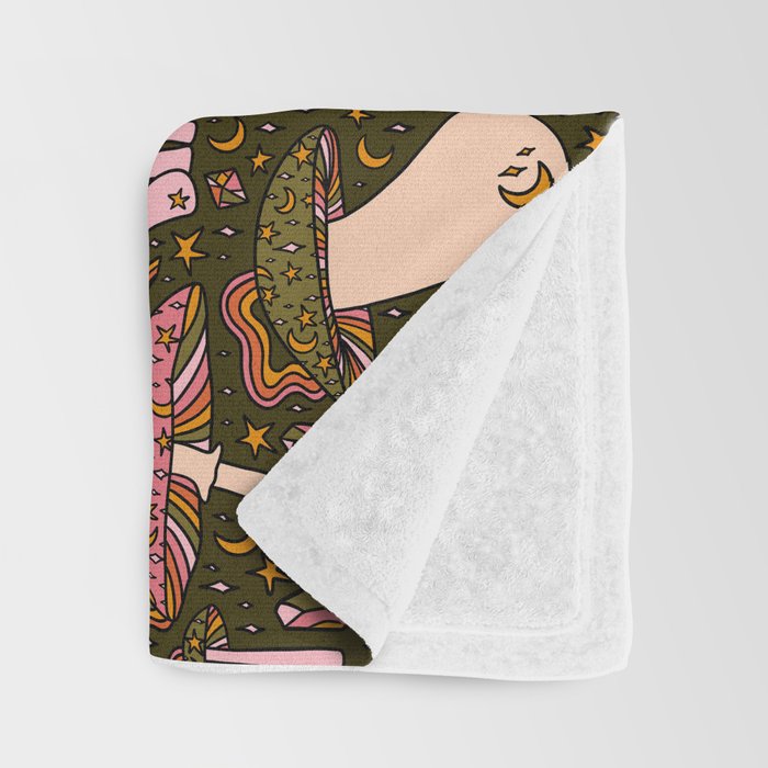 Magic Mushroom Print Throw Blanket Gallery Image 3