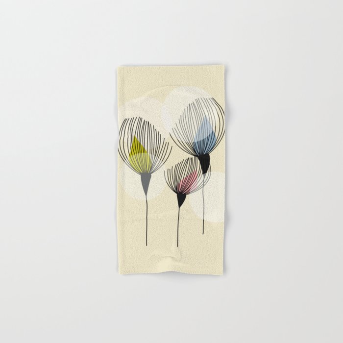 Retro Minimal Flowers Bath Towel Gallery Image 1