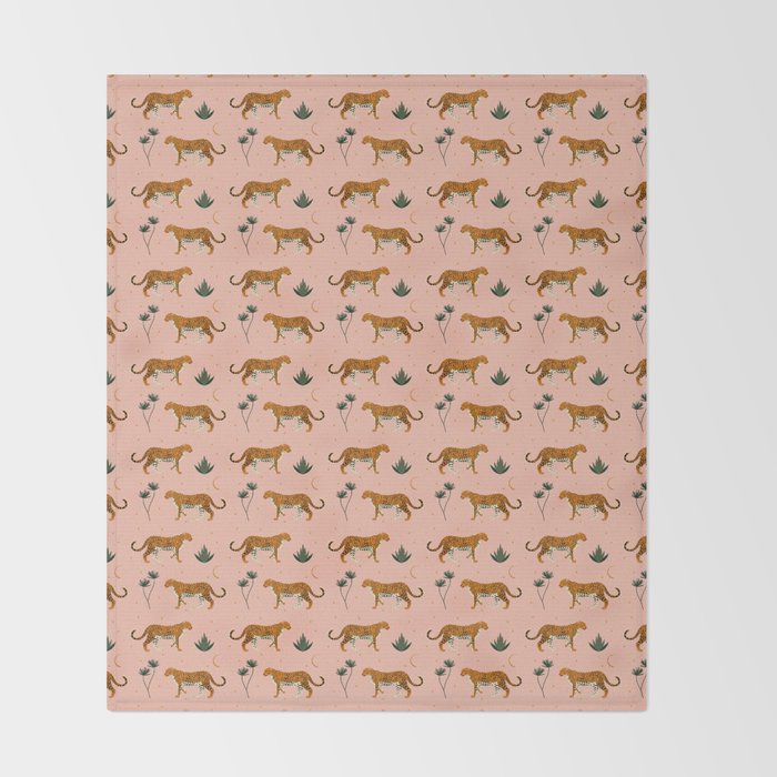Big Cat pattern Softpink Throw Blanket Gallery Image 2