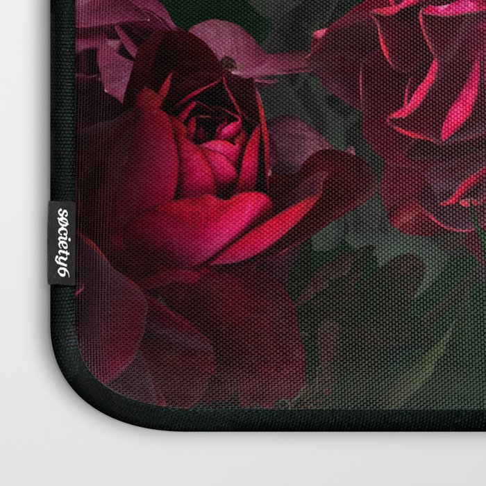 Vintage & Shabby Chic - Night Botanical Flower Roses Garden Laptop Sleeve Gallery Image 3