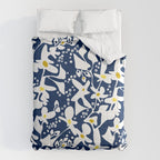 Blue jungle: Organic shapes and flowers Comforter Gallery Image 6