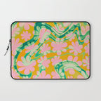 Retro Daisy Tie Dye Pattern Laptop Sleeve Gallery Image 1